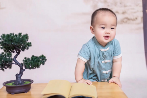 滕州宝宝爱吐奶是什么原因
